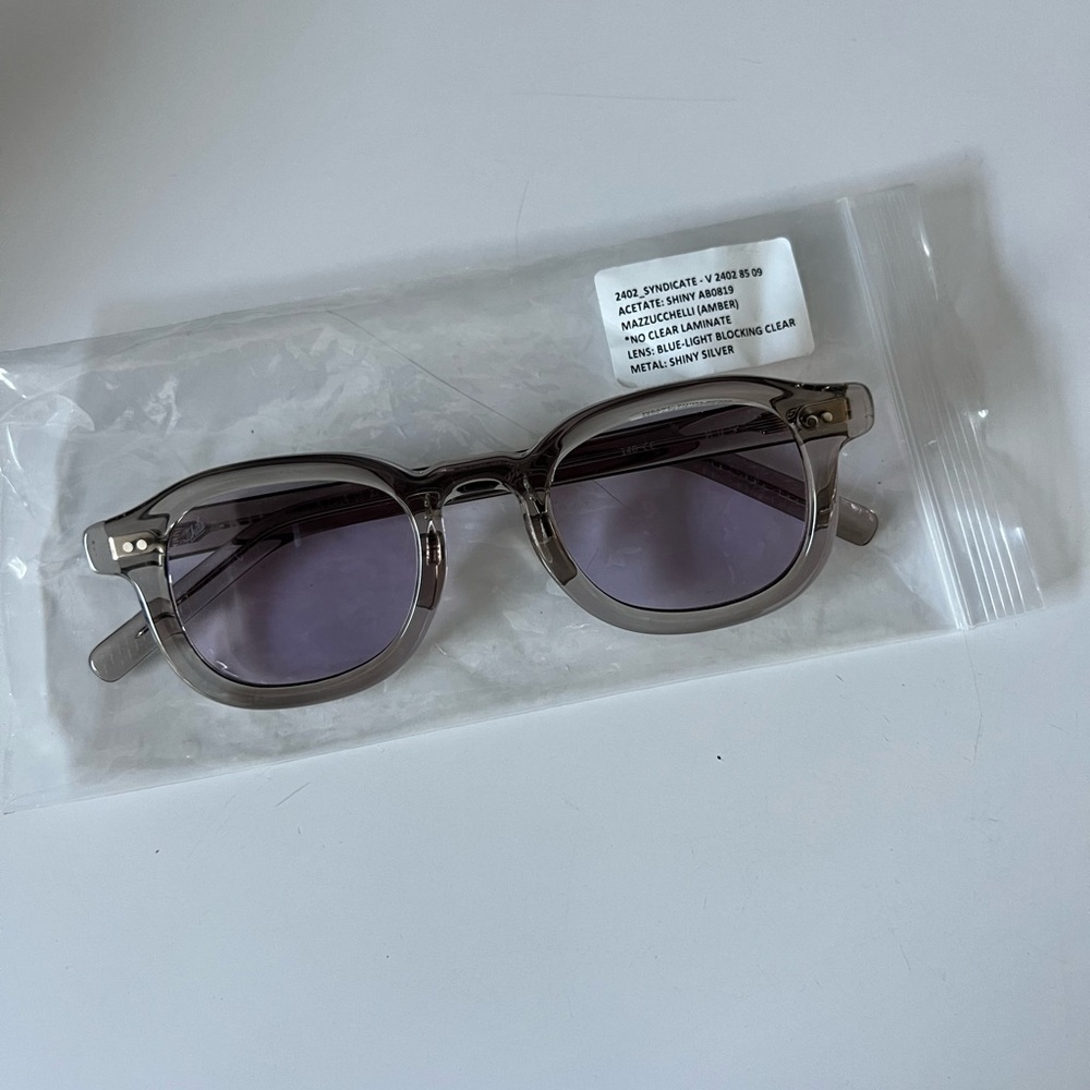 NWOT AKILA SUNGLASSES